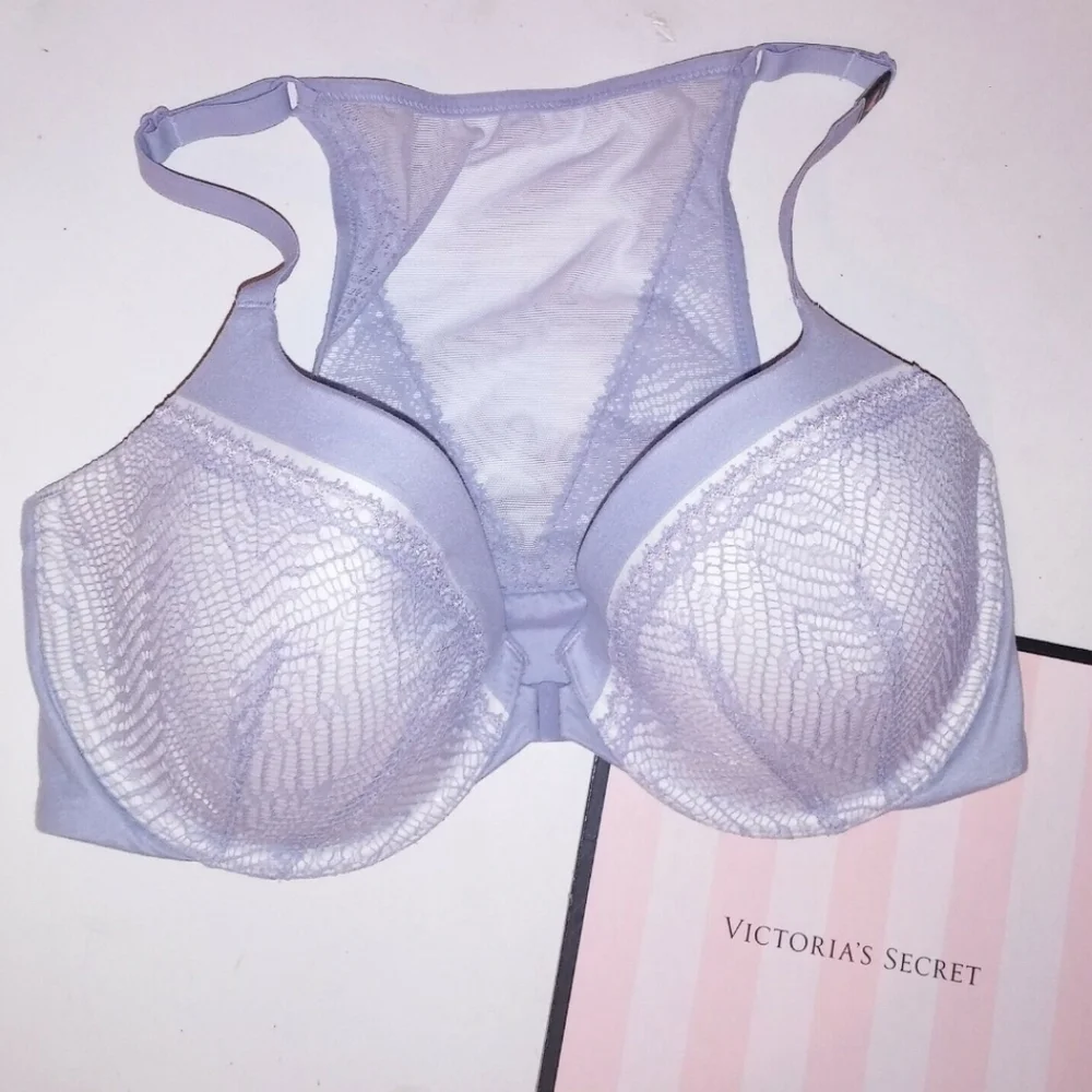 Victoria's Secret Bra - Picture 1 of 13